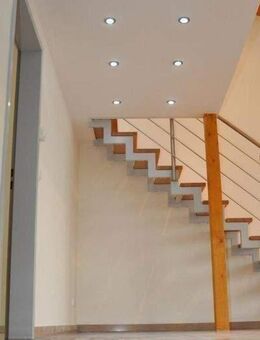 Einzigartige Galerie-Wohnung mit atemberaubendem Blick über die Wuppertaler Skyline! - Wuppertal