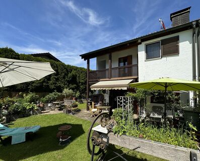 ***NEU***Doppelhaushälfte mit Garten und Garage in Obing