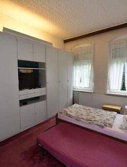 Schöne Altbauwohnung im Hochparterre mit Garten in Hildesheim - Hildesheim