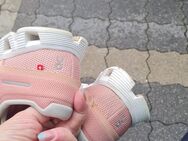 Running shoe - Schenefeld (Landkreis Steinburg)