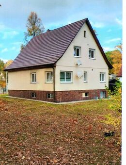 OHNE ZUSÄTZLICHE KÄUFERPROVISION: Vermietetes, gepflegtes Zweifamilienhaus auf sonnigem großen Grundstück in den Falkenhagener Alpen - Falkensee