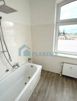 Zentrale 2-Zimmer-Wohnung mit Tageslichtbad und Stellplatzoption zu vermieten - Parchim