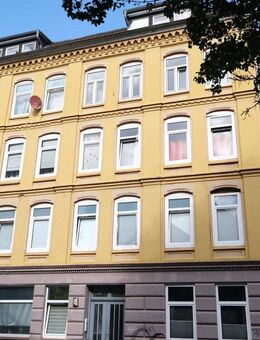 Mehrfamilienhaus in Kiel-Gaarden-Ost mit 11 Wohnungen. Ruhige Lage im Zentrum von Gaarden in einer Sackgasse. - Kiel