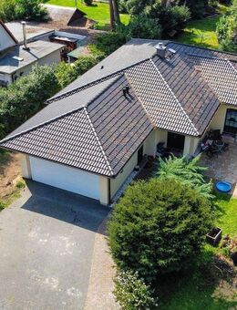 Bungalow Energieklasse A mit Doppelgarage, Erdwärme, Kamin - Falkensee
