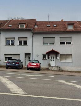 Mehrfamilienhaus mit 6 Wohnungen und Pkw-Stellplätze - Saarlouis