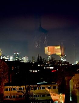 Gemütliche 2 Zimmer Altbauwohnung mit Blick zur Frankfurter Skyline. - Frankfurt (Main)