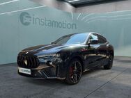 Maserati Levante, TROFEO MY23 V8 580PS AWD Nero & Nero, Jahr 2024 - München