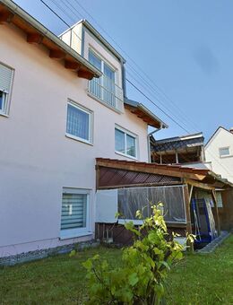 Gemütliche und wohnliche 3 Zimmer-Wohnung in einem sehr gepflegten Zweifamilienhaus - Weißenhorn