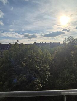 Moderne, helle 2 Zimmerwohnung mit grandiosem Weitblick in TOP-Lage - Fürth