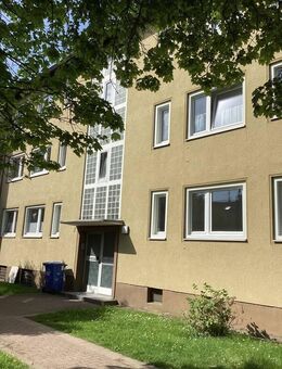 Firsch renovierte 3-Zi.-Whg. mit neuem Bad und Balkon - Heiligenhaus