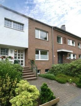 Familienidyll in Neuss: Sonniges Reihenhaus mit Garten, 120 m² Wohnfläche & 40 m² Extra im Dachgeschoss - Neuss