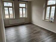 Renovierte 2,5-Zimmerwohnung mit Einbauküche - 1. OG - Tageslichtbad mit Dusche - Nürnberg