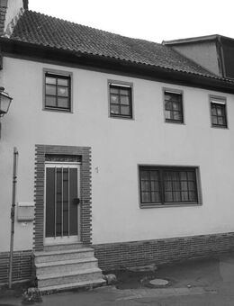 Renovierungsbedürftiges Haus mit Charme - sonniger Balkon im alten Ortskern! - Amorbach