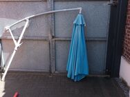 Sonnenschirm in Blau - Nettetal