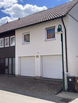 Mehrfamilienhaus zur variablen Nutzung in ruhiger Lage - Erkenbrechtsweiler