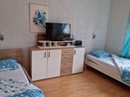 WG Zimmer mit Internet, TV, Gästeküche, Etagendusche/Wc und Waschmaschine - Stuttgart