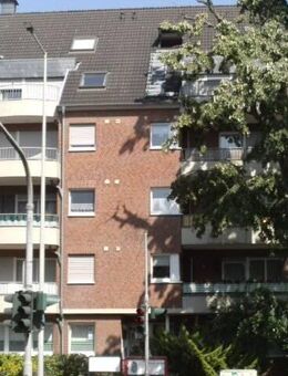 - BETREUTES WOHNEN - renovierte, senioren-/rolllstuhlgerechte, barrierefreie 2-Zimmerwohnung mit guter Ausstattung, Balkon und Aufzug im Haus. - Mönchengladbach