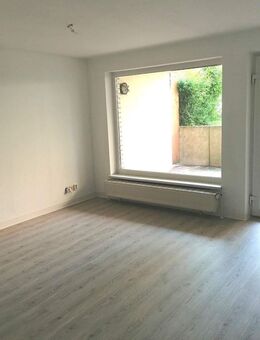 großzügige 3-Zimmer Souterrainwohnung mit Küche und Terrasse! - Schönberg (Mecklenburg-Vorpommern)