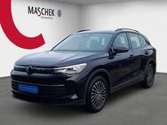 VW Tiguan, 2.0 TDI Life V, Jahr 2024 - Wackersdorf