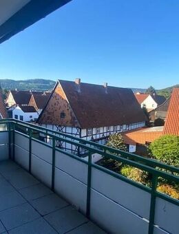 Wunderschön im 2. OG mit modernem Tageslichtbad und Loggia - Langelsheim