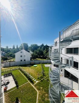 Sonnige Neubau-Stadtwohnung mit 4 Zimmer sucht passenden Mieter! - Sindelfingen