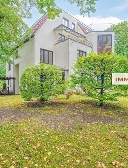 IMMOBERLIN.DE - Top-Preis! Behagliche Wohnung mit Terrasse & Tiefgaragenplatz - Berlin