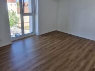 Moderne 3-Zimmer-Wohnung über den Dächern der Innenstadt mit großem Balkon - Sulzbach-Rosenberg