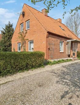 Schönes Haus mit viel Raum und zwei getrennten Wohneinheiten in Waabs - Waabs