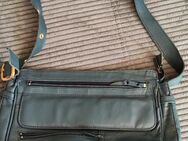 Blaue Handtasche gebraucht - Mörfelden-Walldorf