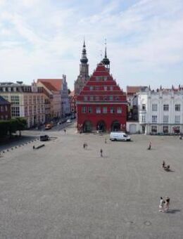 Gemütliche 2-Zimmer-Maisonettewohnung mit Einbauküche am Marktplatz in Greifswald - Greifswald