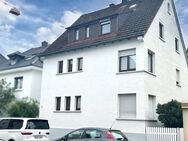 Kapitalanleger! 3-FH, kl. Garten, ca. 204 m2 Wfl., 2 Wohnungen frei, Bj. 1946, ruhig & zentral - Stuttgart