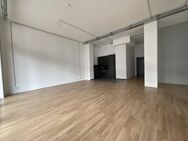 Loftwohnung im modernen Tabakquartier mit großem Balkon, moderner Einbauküche und Parkettboden - Bremen