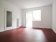 Großzügig geschnittene 2-Zimmer Wohnung am Halensee mit Balkon, Dielen, EBK - Berlin