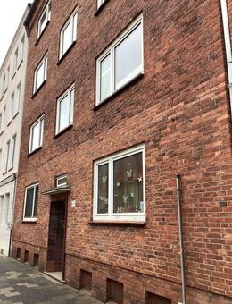 Helle 2-Zimmer-Wohnung mit Einbauküche in Kiel - Kiel
