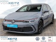 VW Golf, 2.0 TSI VIII, Jahr 2022 - Solingen (Klingenstadt)