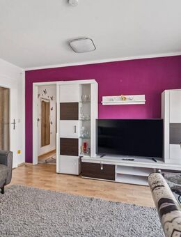 Helle Wohnung mit Balkon und eigenem Außenstellplatz ! - Mainburg