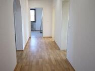 4 Zimmer Wohnung mit grossem Balkon in ruhiger Lage - Niederaichbach
