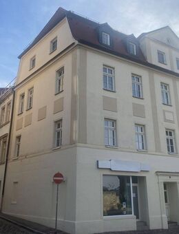Großzügige 2,5-Raum-Wohnung mit Einbauküche - Merseburg