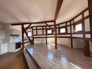 Helle 2-Dachgeschosswohnung mit Terrasse und EBK - Gera