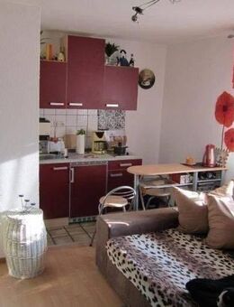 1 Zi. Whg. mit Tageslichtfenster und Bad in 33104 Paderborn mit Pantryküche - Paderborn