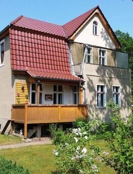Ruhiges Wohnen in zentraler Lage! Idyllisches Einfamilienhaus mit Villencharakter - Neuruppin