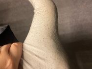 Frauen Socken getragen - Bielefeld