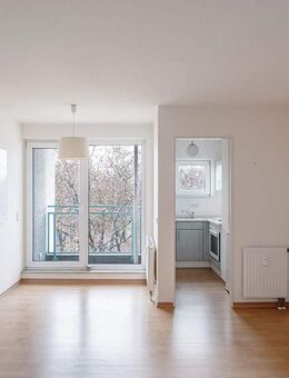 Bezugsfertige Wohnung mit Tiefgarage und Blick auf den Fernsehturm - Berlin