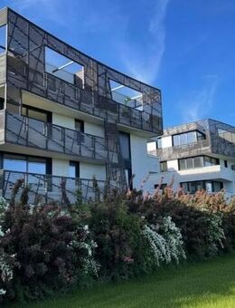 Einzigartige 4-Zimmer Design-Wohnung mit großem Garten in Parklage | 2 Terrassen, Bibliothek uvm. - Frankfurt (Main)