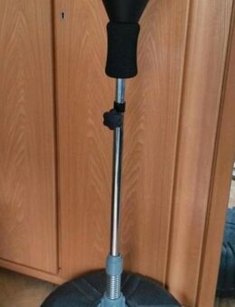Punchingball/Boxsack höhenverstellbar mit Boxhandschuhen - Geislingen (Steige)