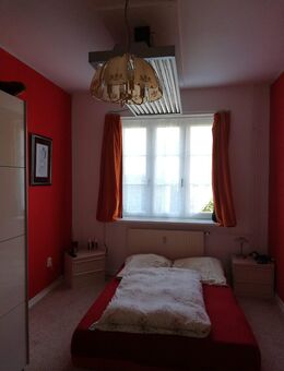 share room? für W Zimmer Wg kostenlos? auch tageweise, ab sofort - Hamburg