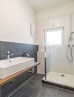 Stilvolle 3-Zimmer-Wohnung mit Loggia im Herzen von Bruchsal - Bruchsal