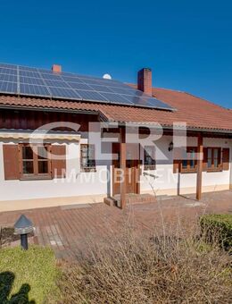 Idyllisches Hanghaus mit Einliegerwohnung, PV-Anlage und Ausblick in Bogen - Bogen