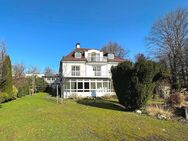Großzügige Villa in sehr ruhiger und zentraler Top-Lage * Rosenheim Stadt - Rosenheim