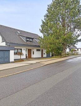 Großzügiges Einfamilienhaus mit ELW und tollem Grundstück in Tönisheide - Velbert